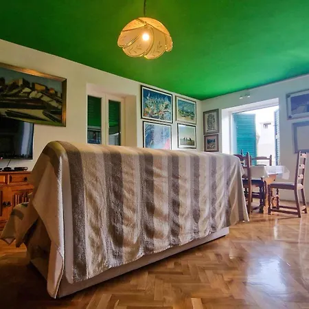Apartamento By The Sea Kastel Novi, - 20607 *